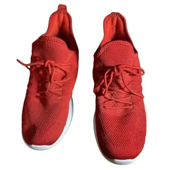 Women’s Slip On Walking Athletic Gym Workout Lightweight Sneaker 9.5 EU 41 Red - Picture 4 of 10